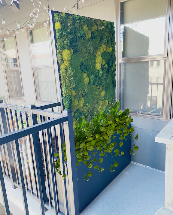 Privacy Moss Wall on Balcony with Planter